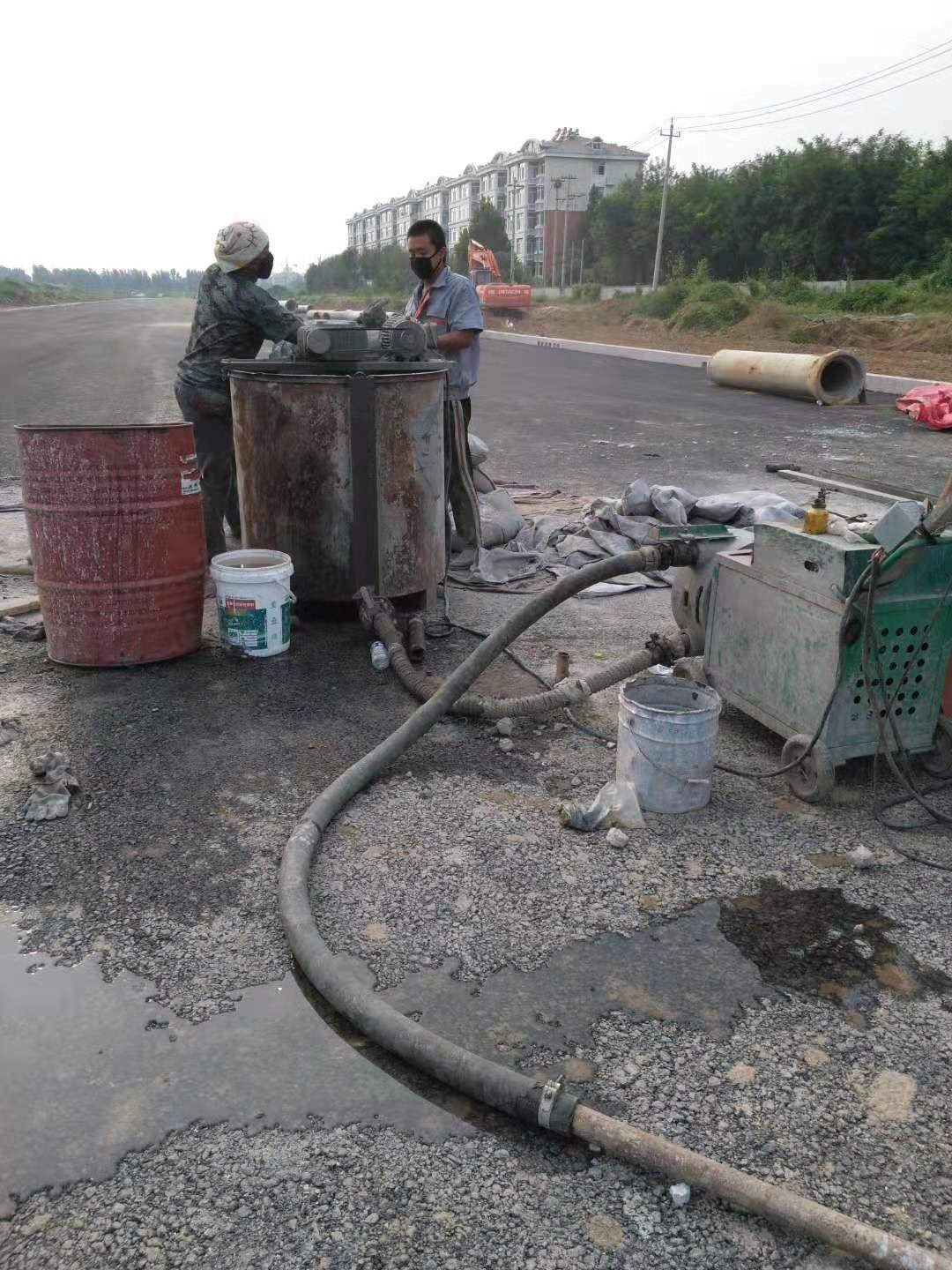 盐边进行地基基础加固的原因和方法都有哪些呢？